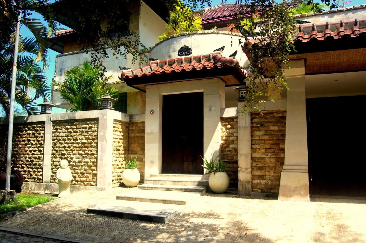 Villa Tentram Puri Gading 金巴兰 外观 照片