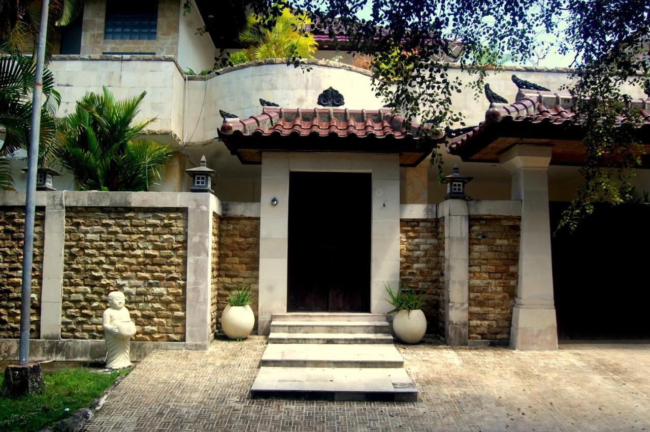 Villa Tentram Puri Gading 金巴兰 外观 照片